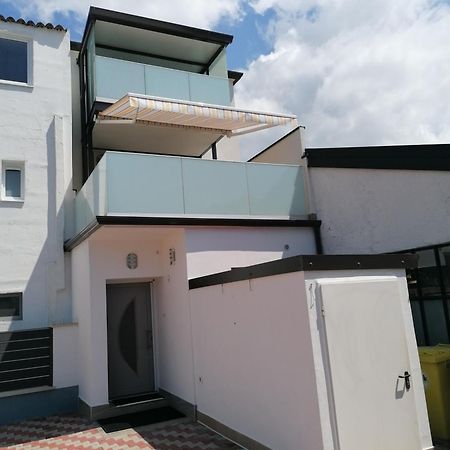Apartments Donella Umag Exterior foto