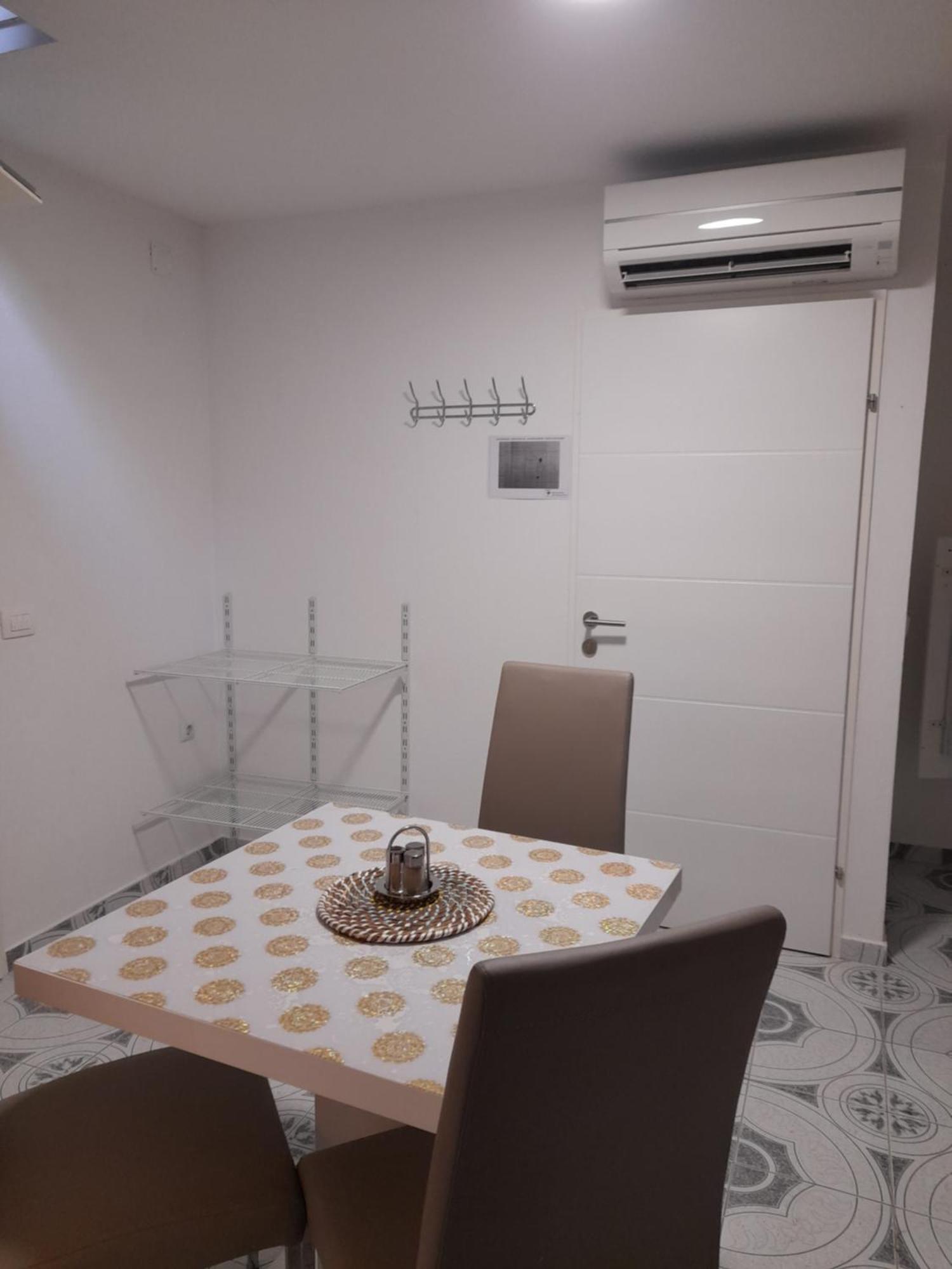 Apartments Donella Umag Exterior foto